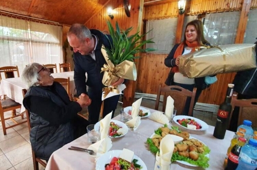 Кметът поздрави баба Пяна Проданова по случай нейния 100-годишен юбилей
