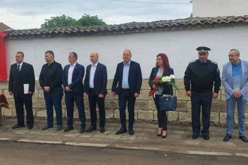 Кметът присъства на откриването на паметна плоча в памет Иван Хубенов