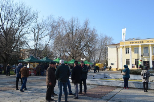 Първомайци отбелязаха празника на виното