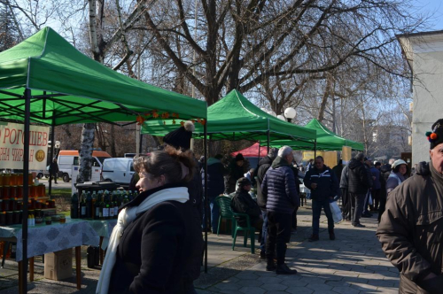 Първомайци отбелязаха празника на виното